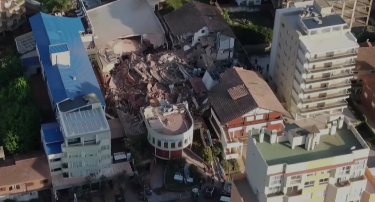 Ze swiata, Argentinie zawalił hotel nômni jedna persona żëje - zdjęcie, fotografia