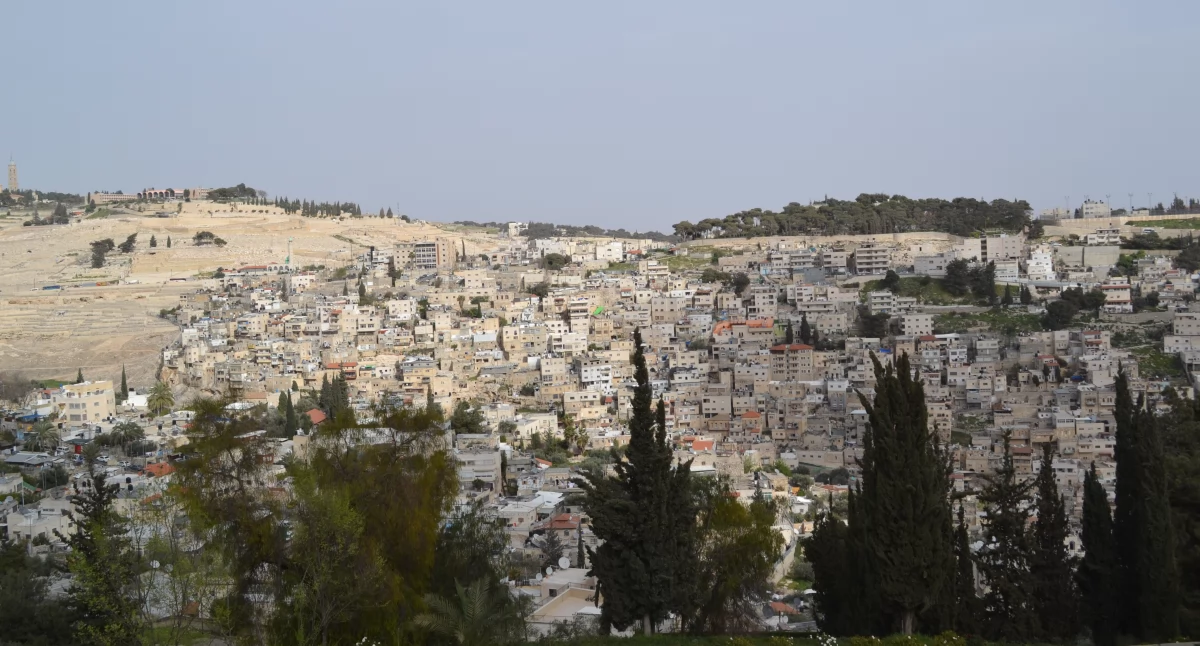 Jedno z nielegalnëch żëdowsczich sedlëszczów w Palestinie. Òdj. Dark Majkòwsczi