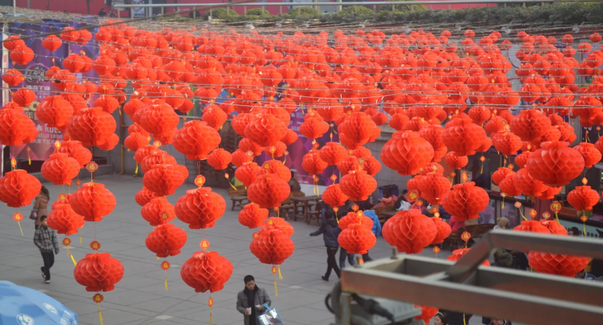 Òdj. https://www.publicdomainpictures.net/en/view-image.php?image=18899&picture=red-lanterns