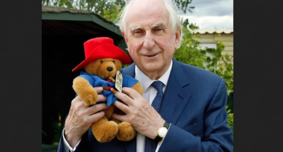 https://upload.wikimedia.org/wikipedia/en/c/c6/Michael_Bond_fair_use_image.jpeg