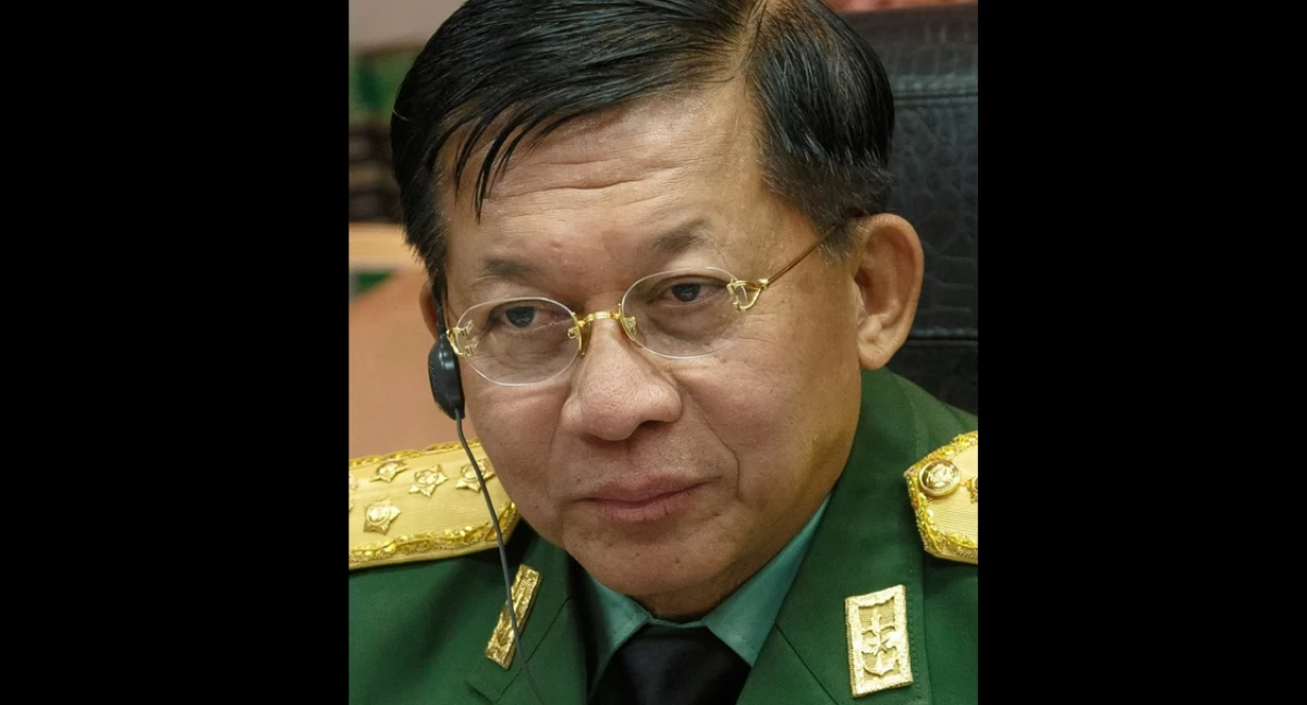 Wódca juntë w Mjanmie Min Aùng Hlaing. Òdj. mil.ru. Zdrzódło:  https://pl.wikipedia.org/wiki/Min_Aung_Hlaing#/media/Plik:Min_Aung_Hlaing_in_April_2019_(cropped).jpg