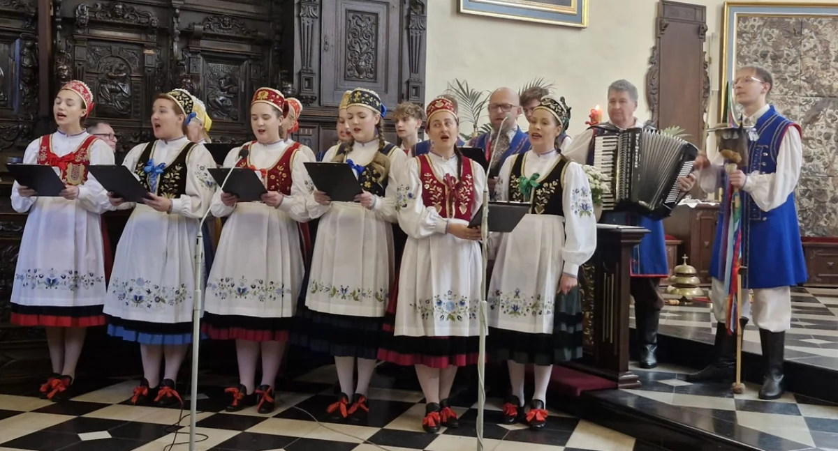 Òdj. z facebookòwi starnë: Regionalny Zespół Pieśni i Tańca KASZUBY z Kartuz