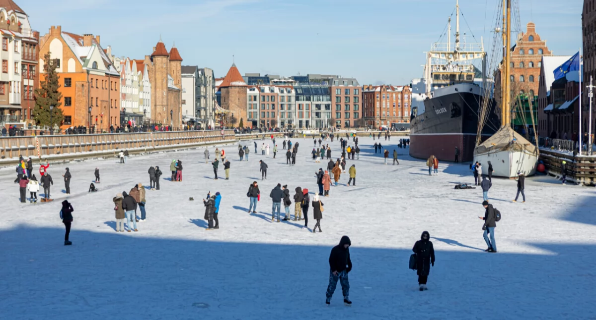 Òdj. Piotr Wittman/www.gdansk.pl/fotogaleria/Zamarznieta_Motlawa,f,338263