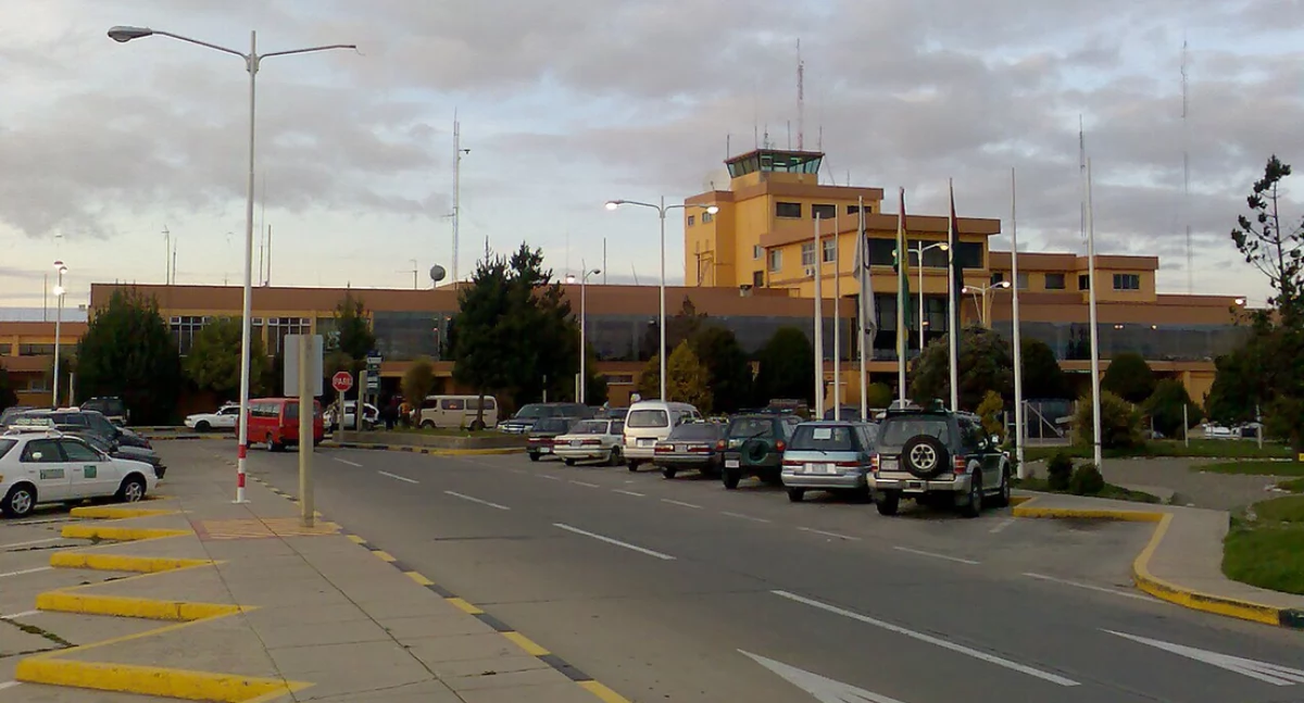 Latawiszcze El Alto. Òdj. P. Drozd; zdrzódło: https://pl.wikipedia.org/wiki/Port_lotniczy_El_Alto#/media/Plik:El_Allto_airport.jpg