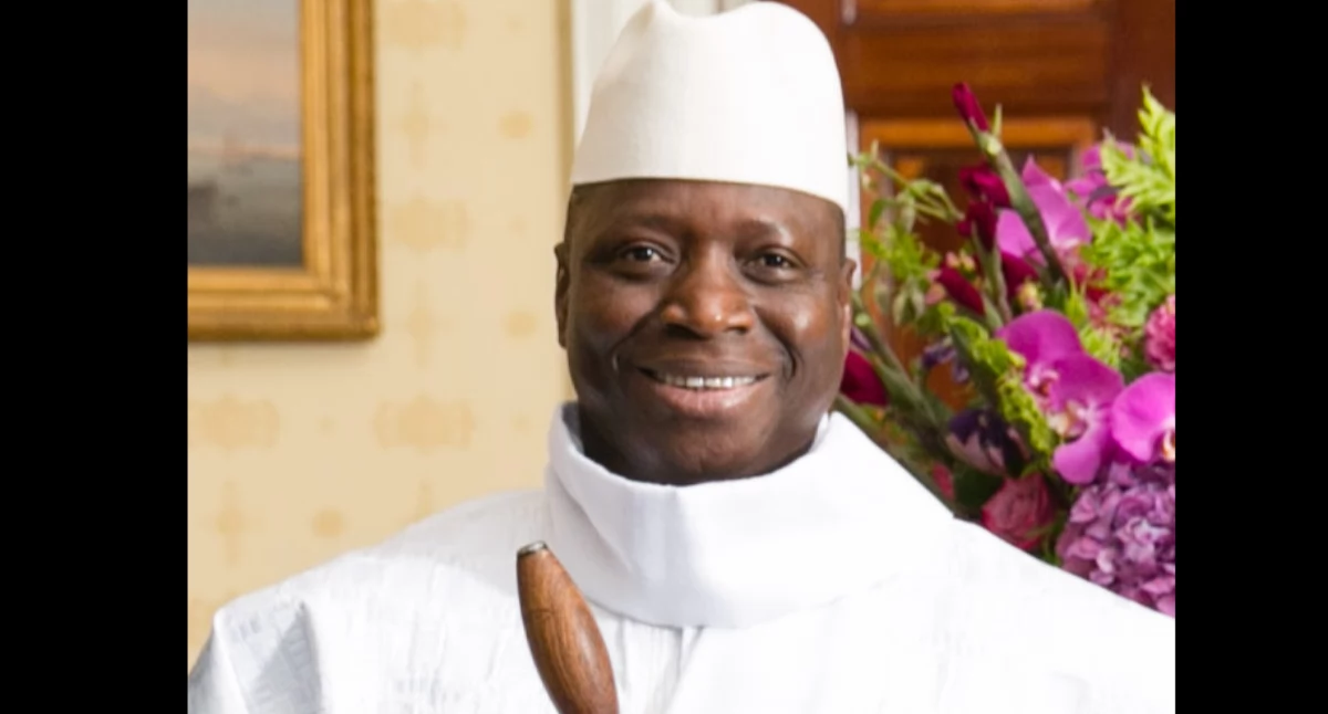 Yahya Jammeh. Òdj. https://pl.wikipedia.org/wiki/Yahya_Jammeh#/media/Plik:Yahya_Jammeh.png
