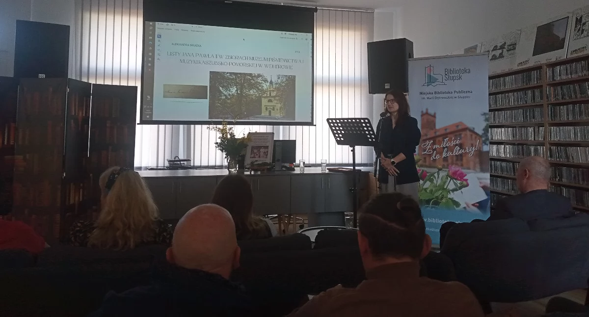 Z Kaszëb, Papiesczé Sympòzjum Słëpskù - zdjęcie, fotografia