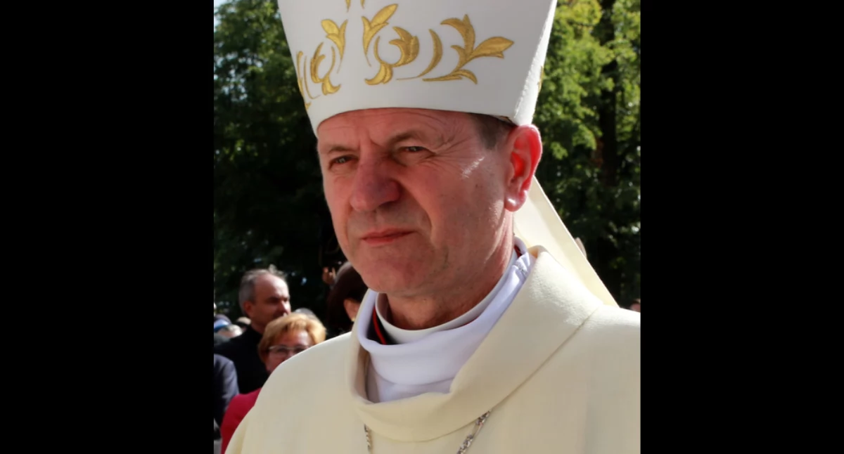 Òdj. Joanna Adamik - https://www.flickr.com/photos/archidiecezjakrakow/42924028372/in/photostream/; zdrzódło: https://pl.wikipedia.org/wiki/Tadeusz_Wojda#/media/Plik:Tadeusz_Wojda_(2018).jpg