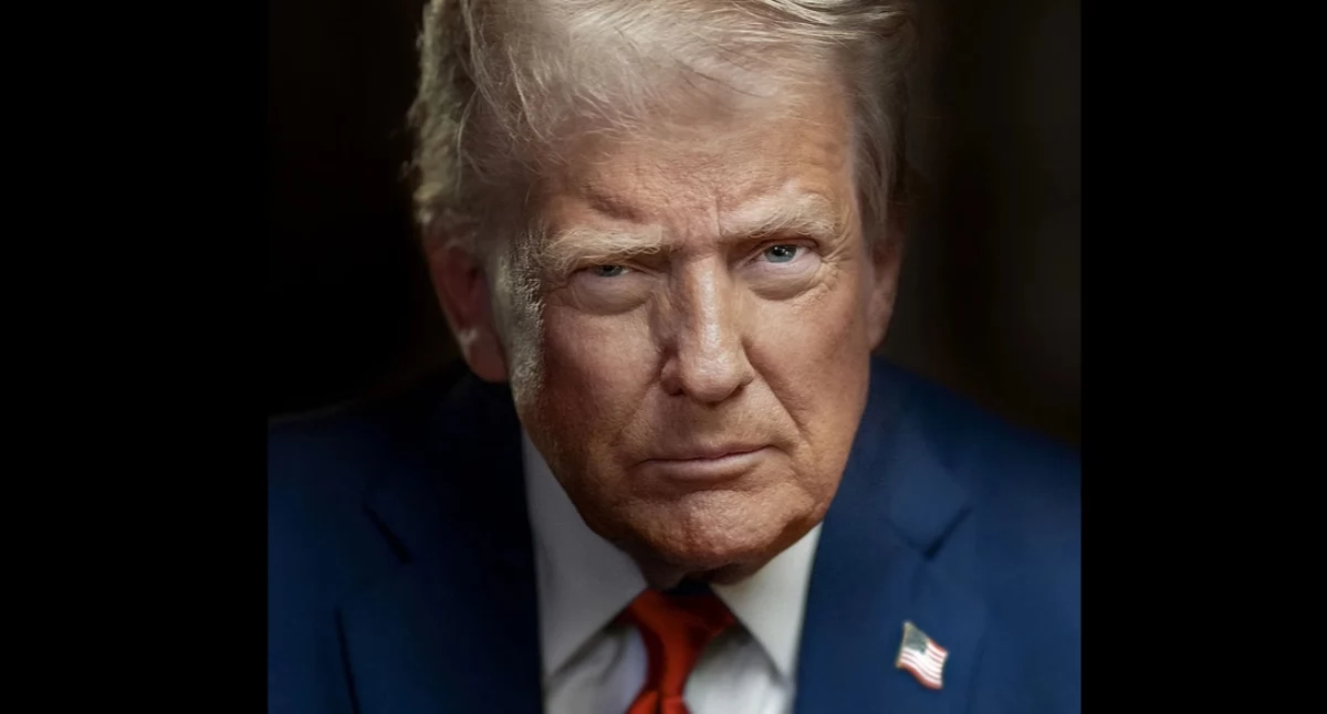 Òdj. Daniel Torok – White House Facebook; zdrzódło: https://pl.wikipedia.org/wiki/Donald_Trump#/media/Plik:Official_Presidential_Portrait_of_President_Donald_J._Trump_(2025).jpg