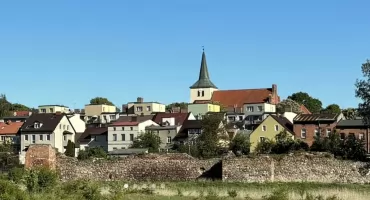 Kònkùrs na projekt skarszewsczégò rënkù