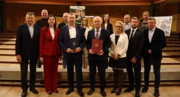 Zbùrzą Bëtowsczé Centrum Kùlturë