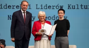 Nôdgrodë Tédorë rozdóné drëdżi rôz