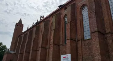 Zômk w Kwidzënie żdaje na remònt